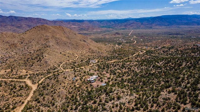 bird's eye view with a mountain view