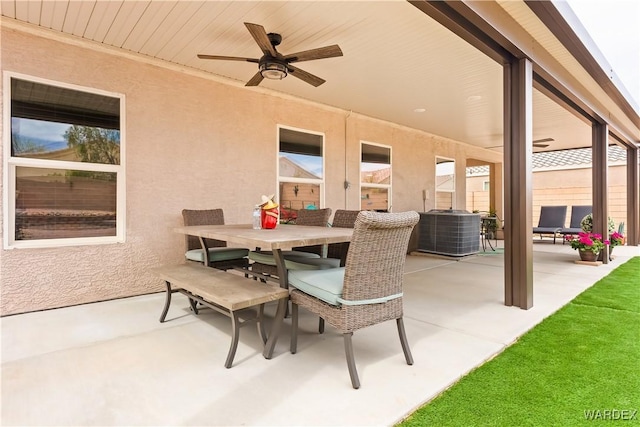 view of patio / terrace with outdoor dining space and a ceiling fan