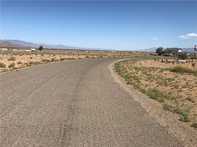 7324 E Squaw Creek Dr, Kingman, AZ 86401 - photo 3