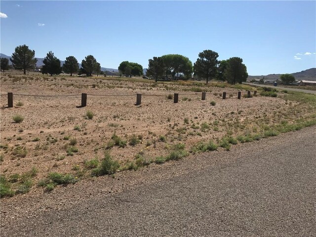 7324 E Squaw Creek Dr, Kingman, AZ 86401 - photo 5