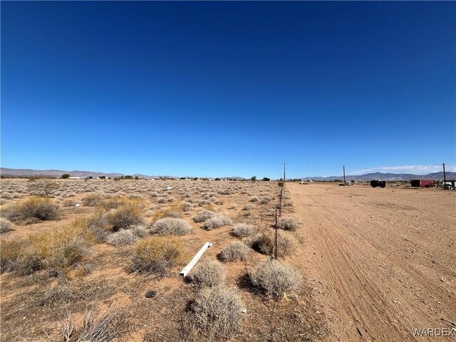 1074 S Ligurta Rd, Golden Valley, AZ 86413