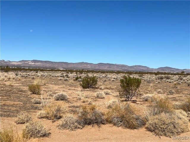 1074 S Ligurta Rd, Golden Valley, AZ 86413