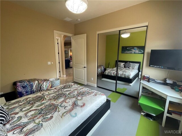 bedroom featuring a closet