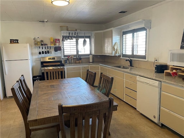 2425 Rio Dr, Bullhead City, AZ 86429 - photo 9