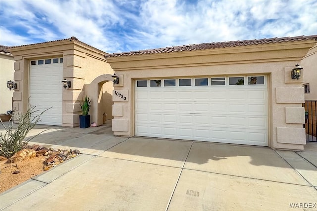 10730 S River Terrace Dr, Mohave Valley, AZ 86440 - garage featuring driveway
