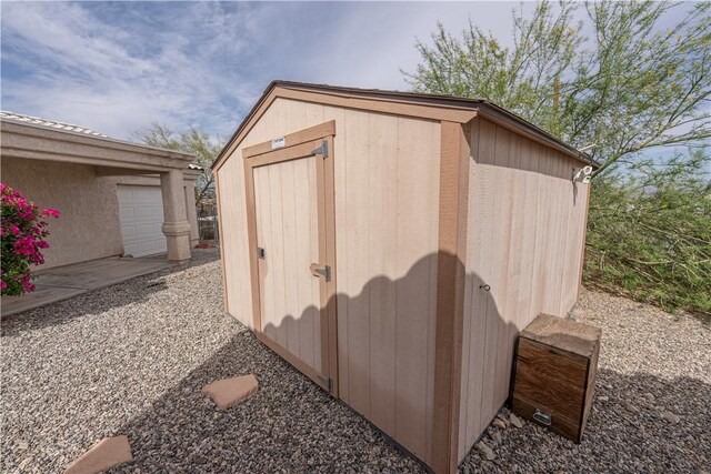 3103 Crater Dr, Lake Havasu, AZ 86404 - view of shed