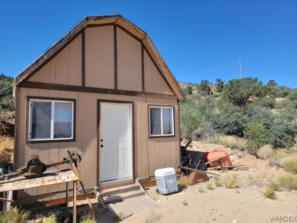 view of outbuilding with an outbuilding