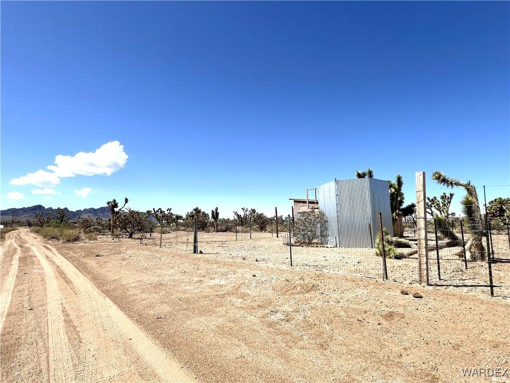327-03-456 N Quesnel Dr, Dolan Springs, AZ 86441