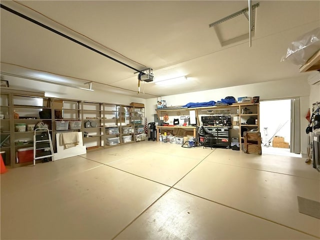 2600 Slide Mountain Loop, Bullhead City, AZ 86442 - garage featuring a garage door opener