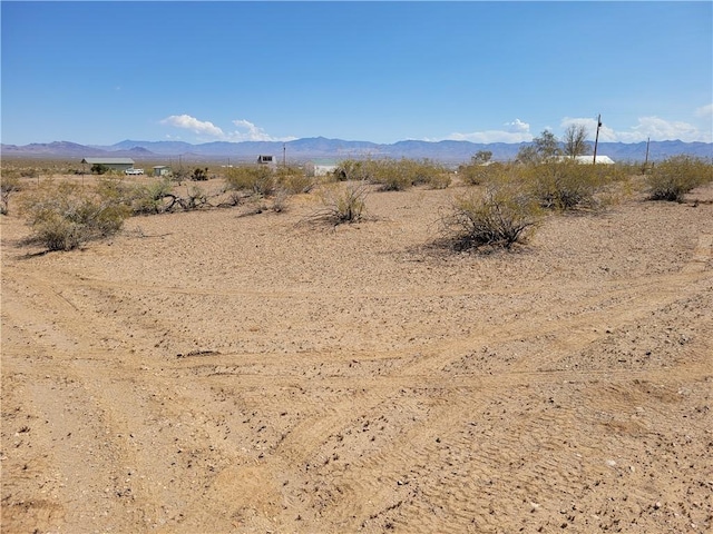 1566 S Glenbar Rd, Golden Valley, AZ 86413