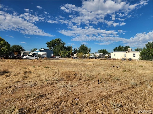 Listing photo 3 for 3601 E Neal Ave, Kingman AZ 86409