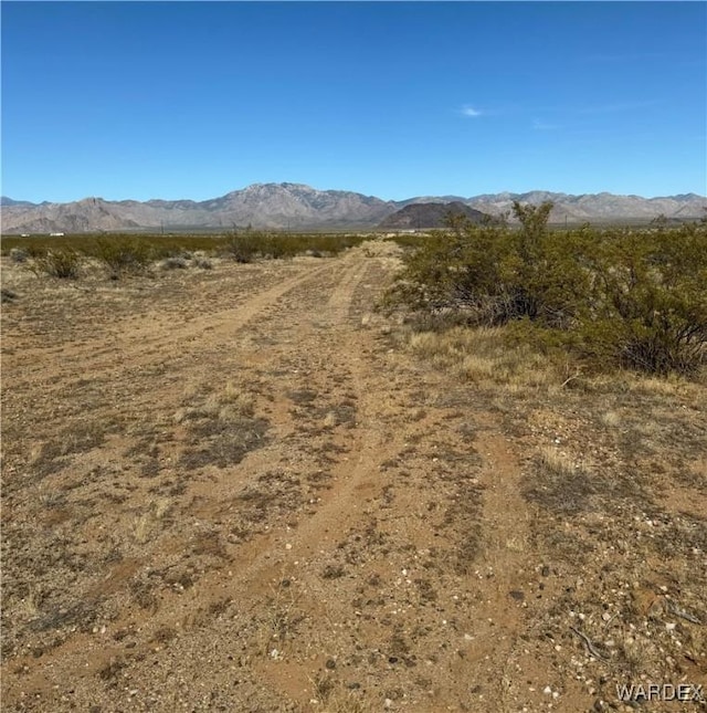 Listing photo 2 for 00 Frontage Rd, Yucca AZ 86438