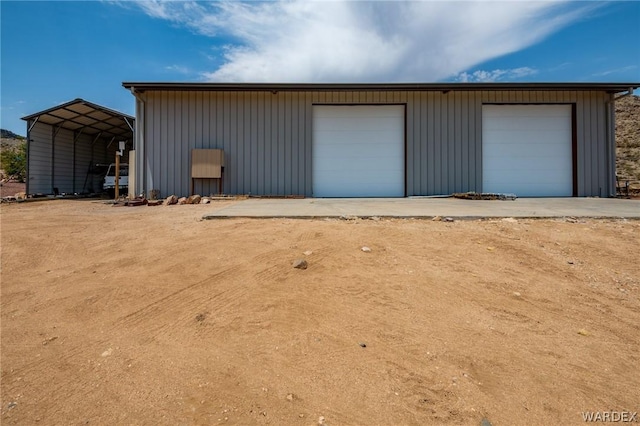 view of detached garage