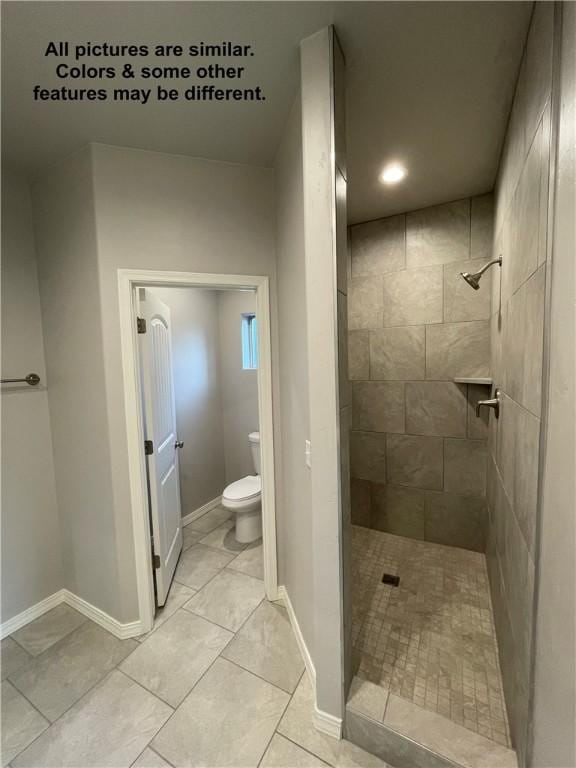 4933 N Famoso Dr, Kingman, AZ 86409 - bathroom with tiled shower, toilet, baseboards, tile patterned flooring, and recessed lighting