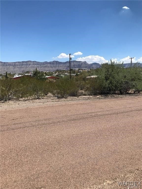 Listing photo 2 for 30174 N Catalina Dr, Meadview AZ 86444