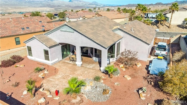 bird's eye view featuring a mountain view