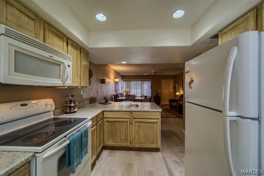 201 Riverfront Dr Unit 28, Bullhead City, AZ 86442 - photo 8