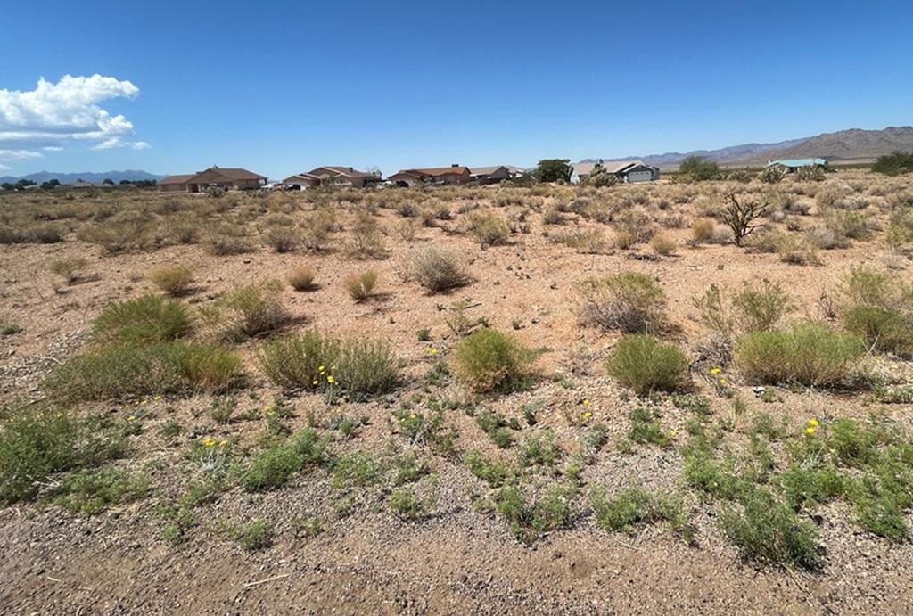 6915 E Rio Verde Dr, Kingman, AZ 86401 - photo 1