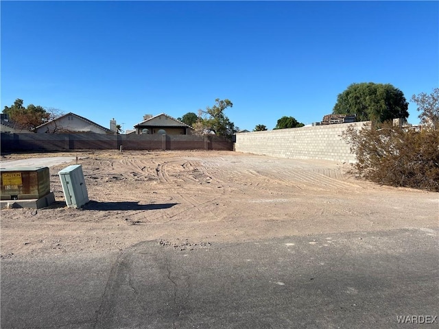 Listing photo 2 for 1543 Richardo Ave, Bullhead City AZ 86442