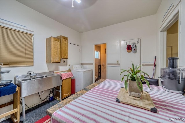 bedroom with washer / clothes dryer