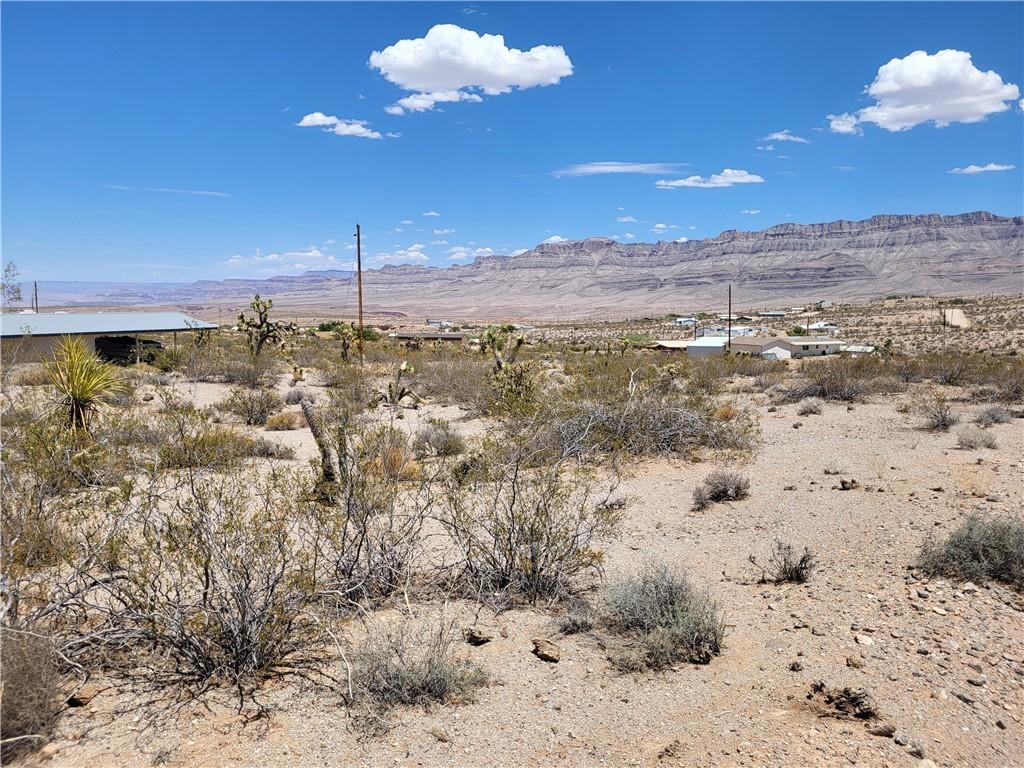 615 E Vulcan Dr, Meadview, AZ 86444 - photo 1