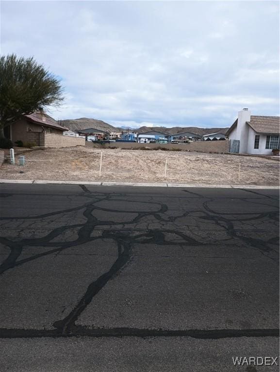 Listing photo 2 for 2920 Country Club Dr, Bullhead City AZ 86442