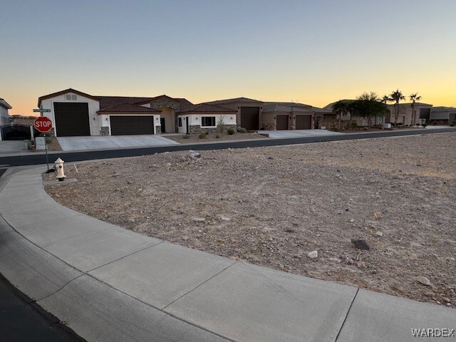 2729 Promontory Dr, Bullhead City, AZ 86429 - photo 10