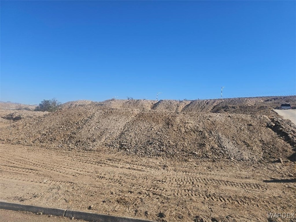 3868 Rising Sun Rd, Bullhead City, AZ 86442 - photo 1