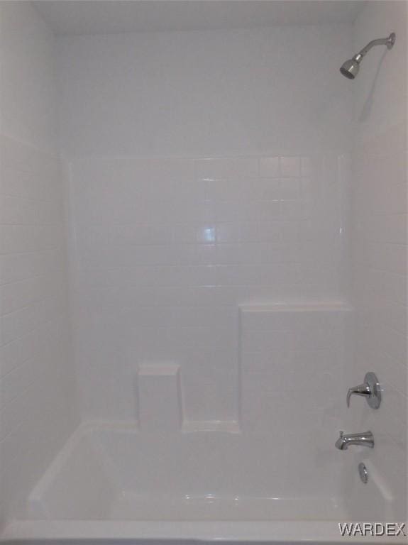 bathroom featuring shower / bathing tub combination