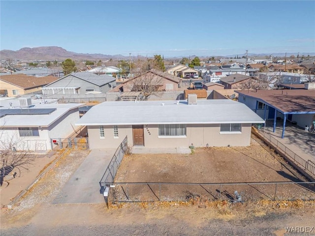 bird's eye view featuring a residential view and a mountain view