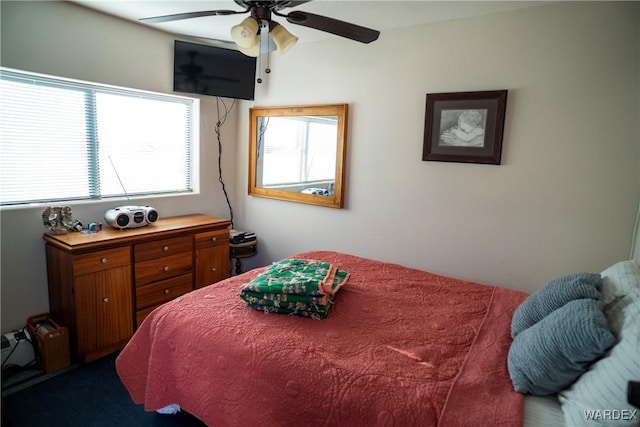 bedroom featuring a ceiling fan