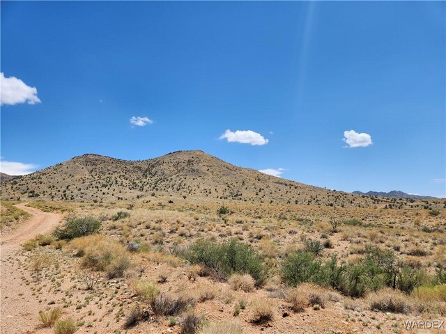 Listing photo 2 for 000 E Mountain View Rd, Kingman AZ 86401