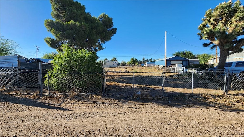 LOT38 E Suffock Ave, Kingman, AZ 86409 - photo 1