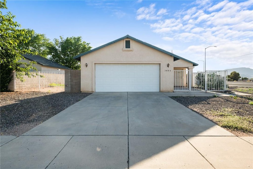 3495 Cypress St, Kingman, AZ 86401 - photo 1