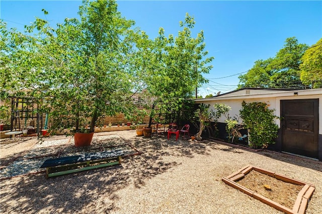 view of yard with a vegetable garden