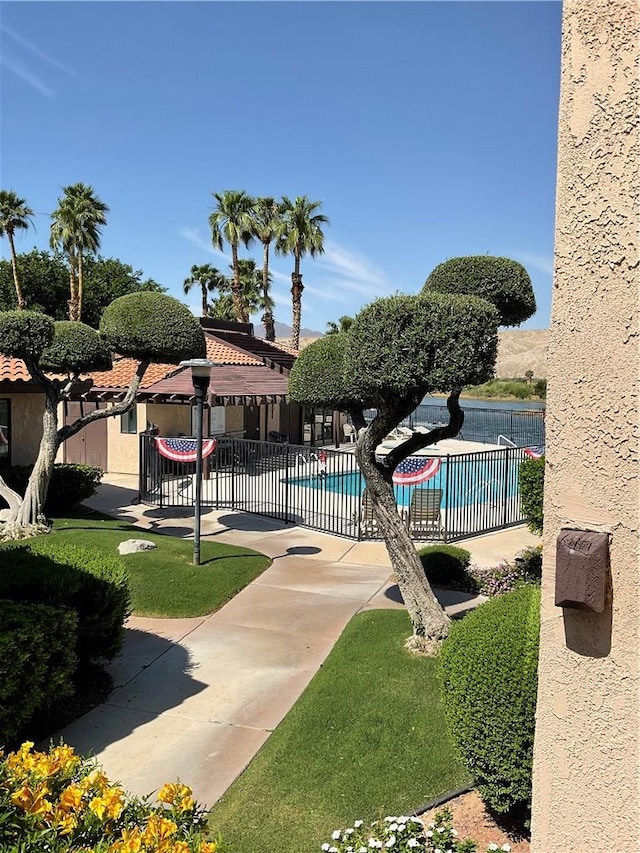 201 Riverfront Drive, Drive, Bullhead City, AZ 86442 - community pool featuring fence