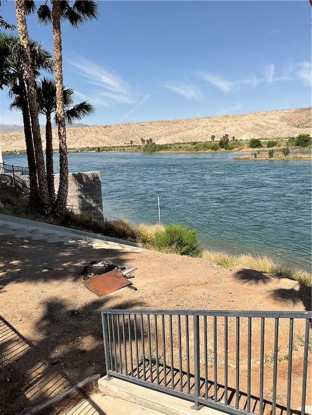 201 Riverfront Drive, Drive, Bullhead City, AZ 86442 - water view featuring fence