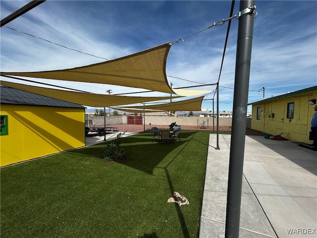 1901 Luna, Ca-Needles, CA 92363 - view of yard with fence