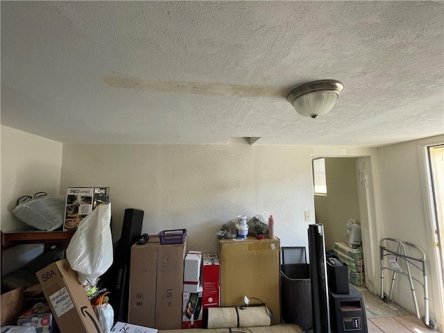 2405 N Clack Canyon Rd, Kingman, AZ 86409 - miscellaneous room with a textured ceiling