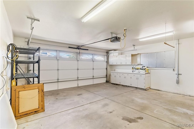 2190 Hijolly Dr, Bullhead City, AZ 86442 - garage with a garage door opener