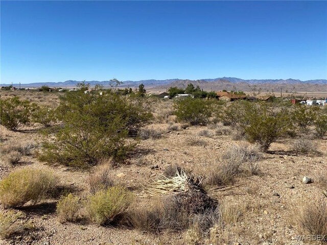 Listing photo 3 for 9386 N Bridlebit Ave, Kingman AZ 86401