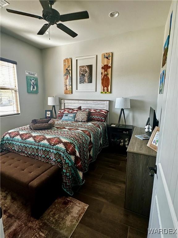 bedroom with recessed lighting, dark wood-style flooring, and ceiling fan