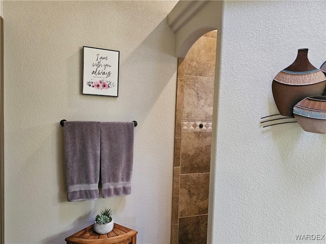 6246 S Vista Laguna Dr, Fort Mohave, AZ 86426 - full bathroom with tiled shower