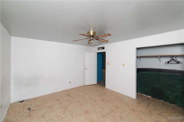 unfurnished bedroom with a ceiling fan