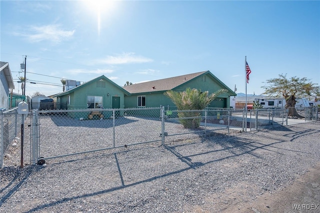 view of front of house with a fenced front yard