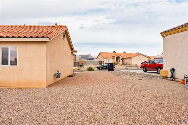 view of yard with a residential view