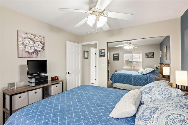 bedroom with a ceiling fan