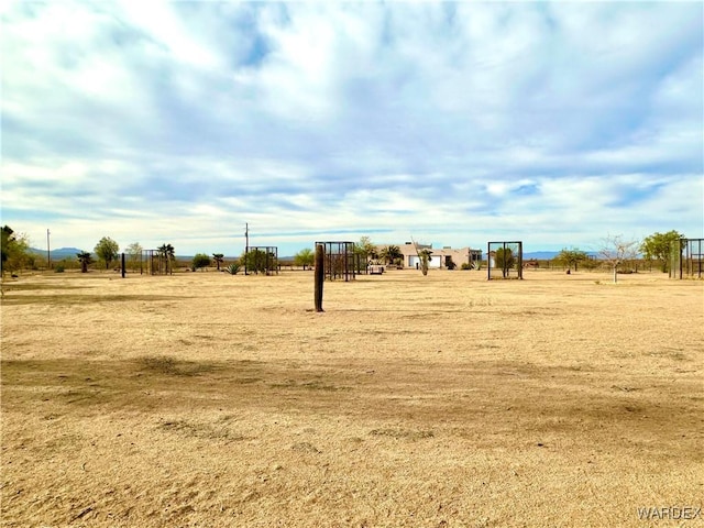 view of home's community featuring a rural view