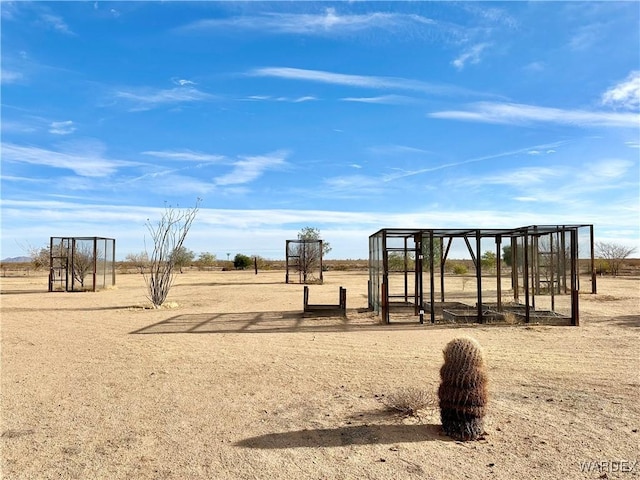 view of home's community featuring a rural view