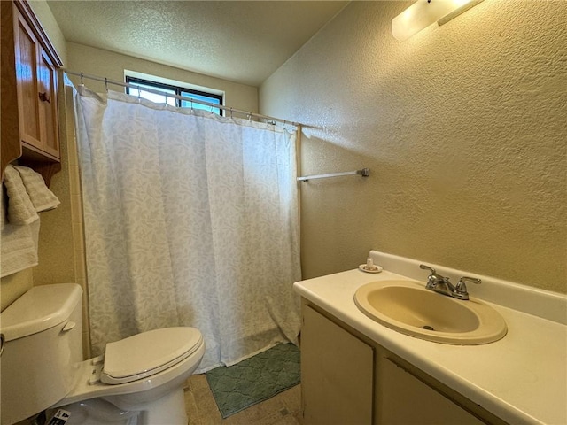 1189 Juanita Ln, Bullhead City, AZ 86442 - bathroom with a textured wall, vanity, a textured ceiling, and curtained shower